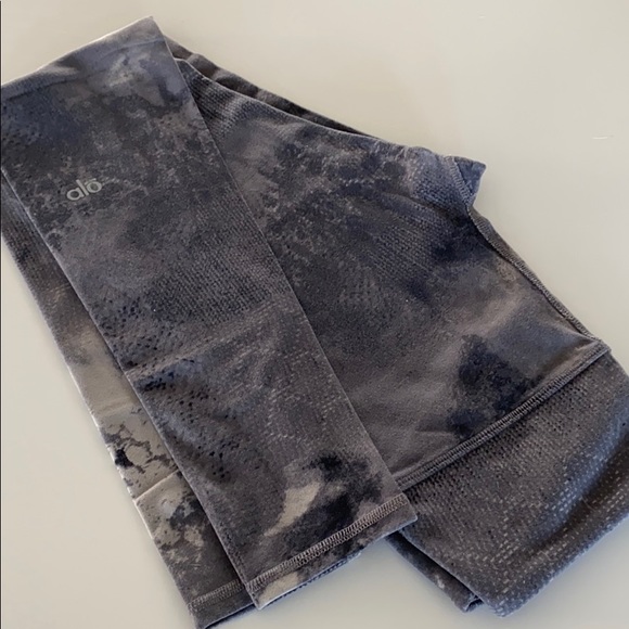 Alo legging - Picture 2 of 2